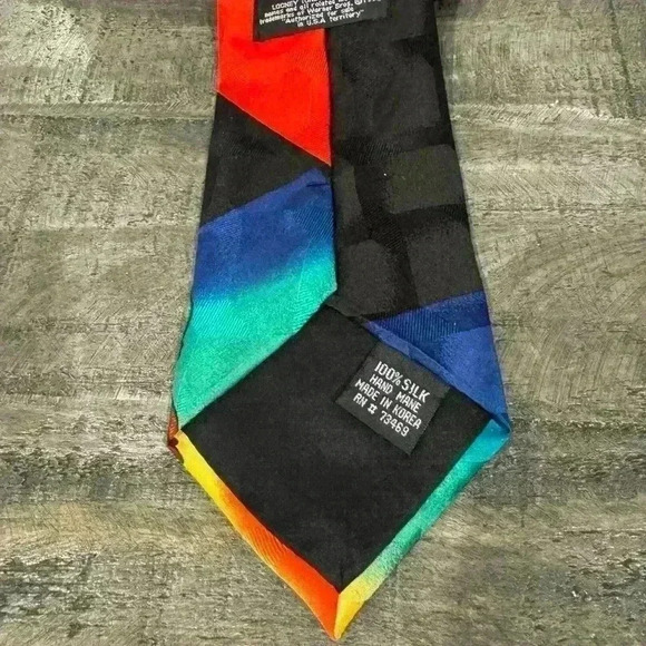 Looney Tunes Silk Tie 1996 Taz & Bugs Bunny Top Hat Vintage Handmade Necktie - Picture 5 of 5